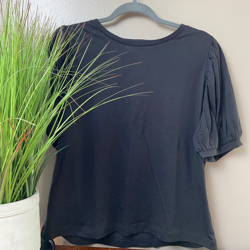 Puff sleeve cropped tee black L